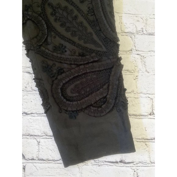 Vintage Vera‎ Wang Silk Blend Size 6 Black Capri Embellished 3 D Cropped Pants - Picture 7 of 16